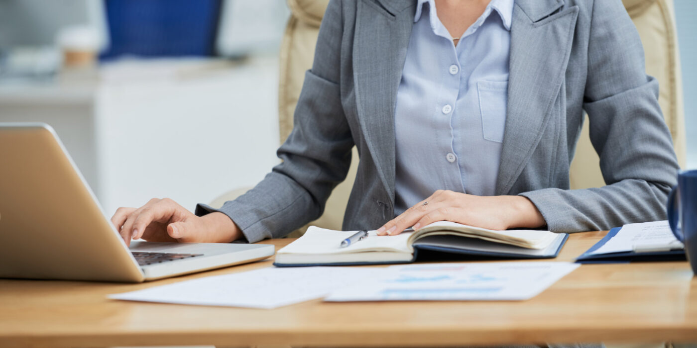 Administrativo - Rosario Martinez Abogados en Santomera